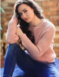 Elite escort service in Manjlegaon for home and hotel visits